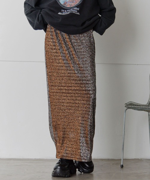 PAGEBOY(ページボーイ)の「ラメプリーツナロースカート(スカート・レディース・ゴールド/ネイビー/ブラック・FREE)」の18枚目の写真