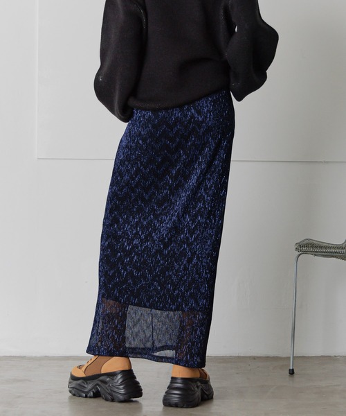 PAGEBOY(ページボーイ)の「ラメプリーツナロースカート(スカート・レディース・ゴールド/ネイビー/ブラック・FREE)」の15枚目の写真