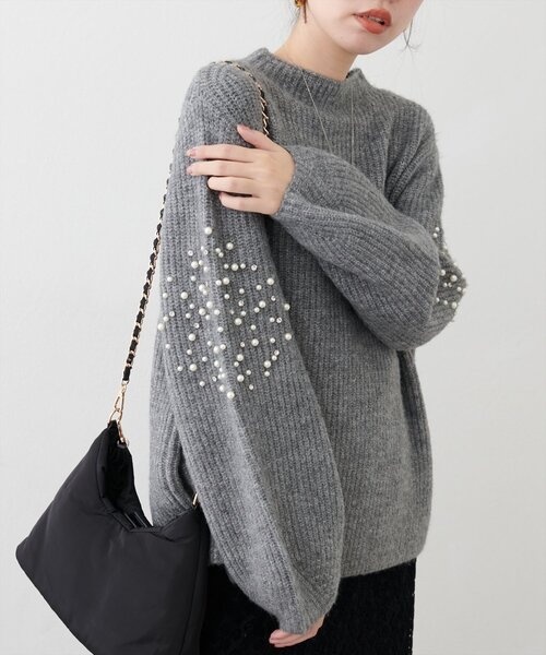 natural couture(ナチュラルクチュール)の「【WEB限定】ビジュースリーブもちもち畦ニット(ニット/セーター・レディース・ラベンダー/サーモンピンク/オフホワイト/グレー/ブラック・FREE)」の11枚目の写真