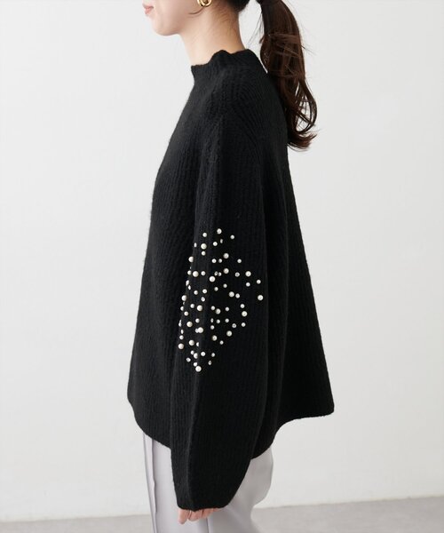 natural couture(ナチュラルクチュール)の「【WEB限定】ビジュースリーブもちもち畦ニット(ニット/セーター・レディース・ラベンダー/サーモンピンク/オフホワイト/グレー/ブラック・FREE)」の21枚目の写真