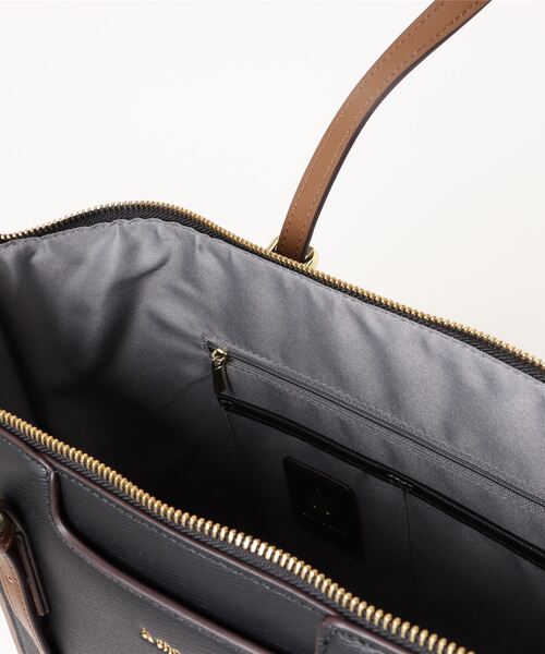 & chouette（アンドシュエット）の「ベルトデザインA4トートバッグ《仕事・通勤・通学》（トートバッグ・レディース・ベージュ/ブラック・FREE）」の11枚目の写真