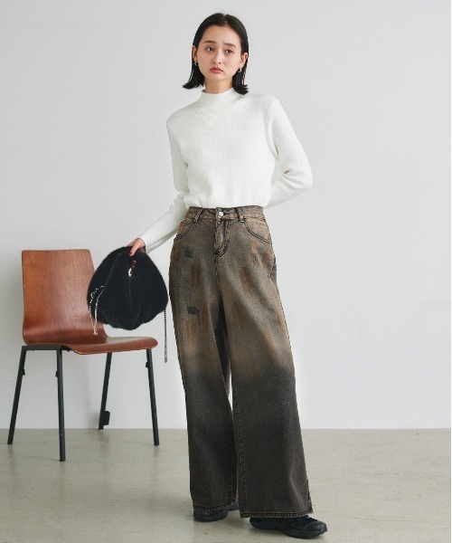 ad thie(アドティエ)の「ウォッシュグラデーションデニム(デニムパンツ・レディース・ブラウン・SMALL/MEDIUM)」の2枚目の写真