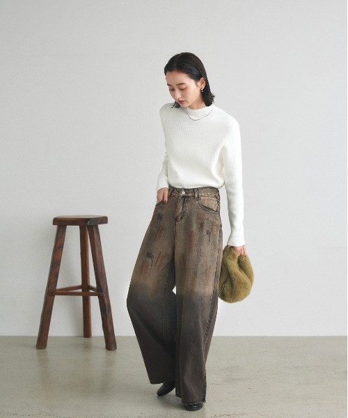 ad thie(アドティエ)の「ウォッシュグラデーションデニム(デニムパンツ・レディース・ブラウン・SMALL/MEDIUM)」の7枚目の写真