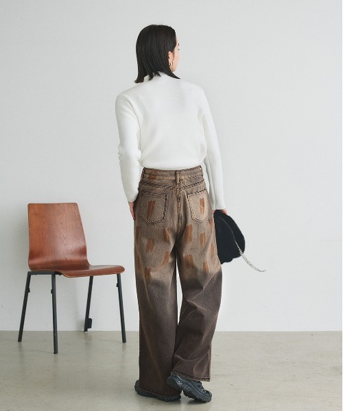 ad thie(アドティエ)の「ウォッシュグラデーションデニム(デニムパンツ・レディース・ブラウン・SMALL/MEDIUM)」の10枚目の写真
