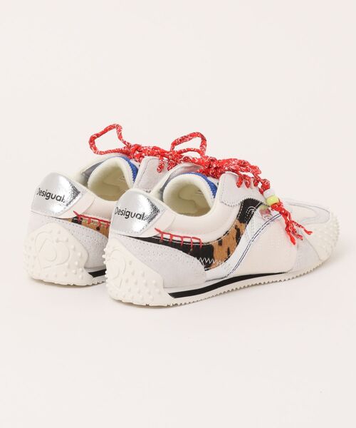 Desigual(デシグアル)の「RETROSNEAKERHERITAGEP PUスニーカーローカット(スニーカー・レディース・ホワイト・41/40/39/38/37/36)」の2枚目の写真