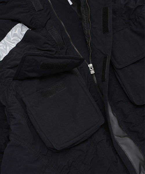 FACETASM（ファセッタズム）の「【FACETASM】GATHERED SEAM FIREMAN JACKET [KR-JK-M06]（ナイロンジャケット・メンズ・ブラック・4）」の8枚目の写真