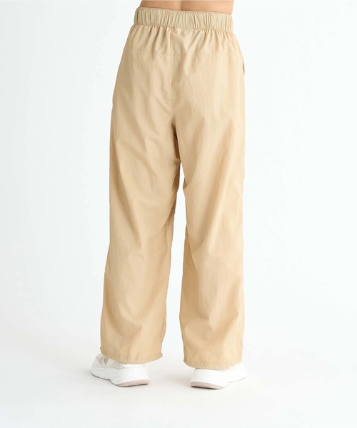 ROXY（ロキシー）の「WIGGLE JIGGLE/ロキシーナイロンパラシュートパンツ（その他パンツ・レディース・ブラック/ベージュ/オレンジ・SMALL/MEDIUM/LARGE）」の21枚目の写真