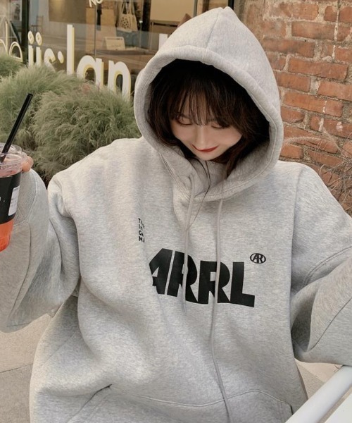 SHEPP（シープ）の「裏起毛 ロゴ ビッグサイズ パーカー（パーカー・レディース・グレー/ブラック・M/L）」の12枚目の写真