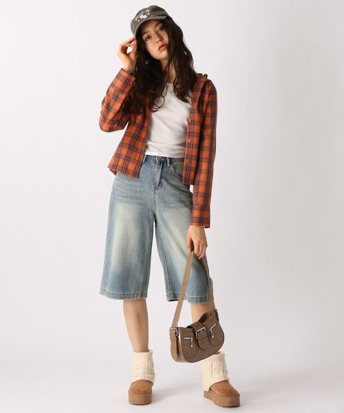 FOREVER 21（フォーエバー トゥエンティーワン）の「【2025SS】チェックフーディコンパクトシャツ（シャツ/ブラウス・レディース・ブラック/ブルー/オレンジ・FREE）」の5枚目の写真