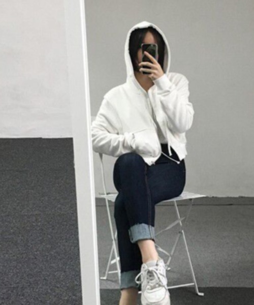 Per sist ence(パーシエンス)の「ショート丈ZIPパーカー(パーカー・レディース・ブラック/ホワイト・X-LARGE/SMALL/MEDIUM/LARGE)」の4枚目の写真