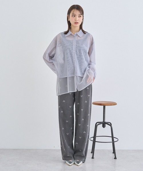 earth music&ecology（アースミュージックアンドエコロジー）の「リボンプリントデニムパンツ（デニムパンツ・レディース・ライトグレー/ライトインディゴブルー・S/M）」の5枚目の写真