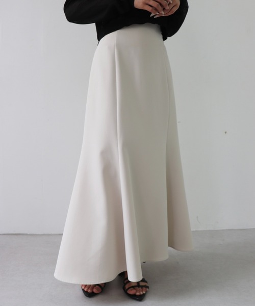 INGNI（イング）の「【WEB限定】バックレースアップマーメイドスカート（スカート・レディース・チャコールグレー/ブラック系その他3/ブラック/サックスブルー/ライトベージュ/ピンク/ボルドー/ブラウン/ブラウン系その他2/その他11/ホワイト系その他/ブラウン系4/イエロー系・M/L）」の8枚目の写真