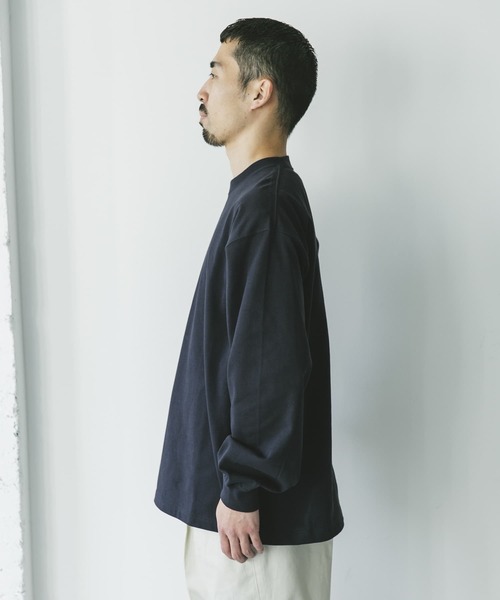 URBAN RESEARCH DOORS（アーバンリサーチドアーズ）の「10.5オンス ヘビーウェイトロングスリーブTシャツ（Tシャツ/カットソー・メンズ・ブラック/グレー系その他/ホワイト・MEDIUM/LARGE）」の9枚目の写真