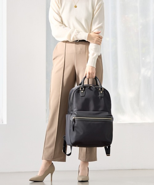 ビジネスリュック ラポルテム B4サイズ収納 15.6inchPC収納 68522