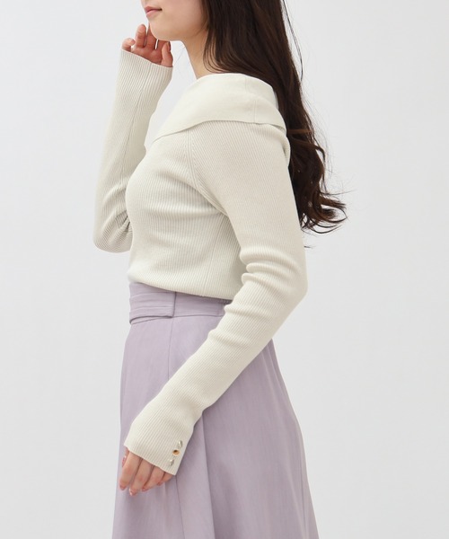 TRUDEA(トルディア)の「アシメオフショルラメニット(ニット/セーター・レディース・ベージュ/ライトグレー/ホワイト/ピンク・MEDIUM/LARGE)」の9枚目の写真