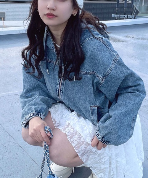 AS KNOW AS plus(アズノゥアズプラス)の「●アソートデザイン フード付きカジュアルブルゾン(デニム・フェイクレザー)(ブルゾン・レディース・ブラウン系その他/ブラック系その他/ブラック系/ブルー系/ベージュ系その他・FREE)」の5枚目の写真