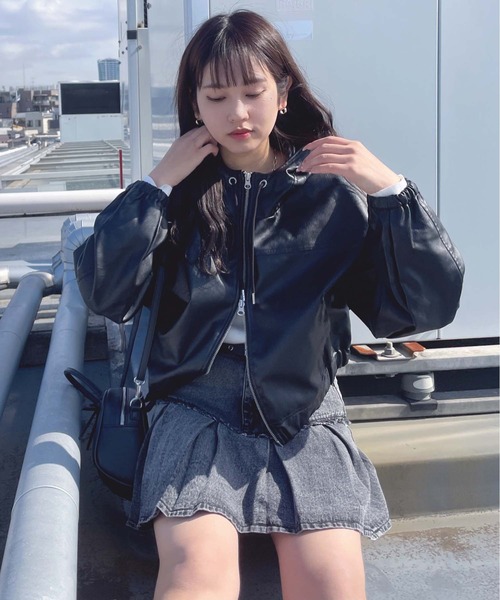 AS KNOW AS plus(アズノゥアズプラス)の「●アソートデザイン フード付きカジュアルブルゾン(デニム・フェイクレザー)(ブルゾン・レディース・ブラウン系その他/ブラック系その他/ブラック系/ブルー系/ベージュ系その他・FREE)」の19枚目の写真