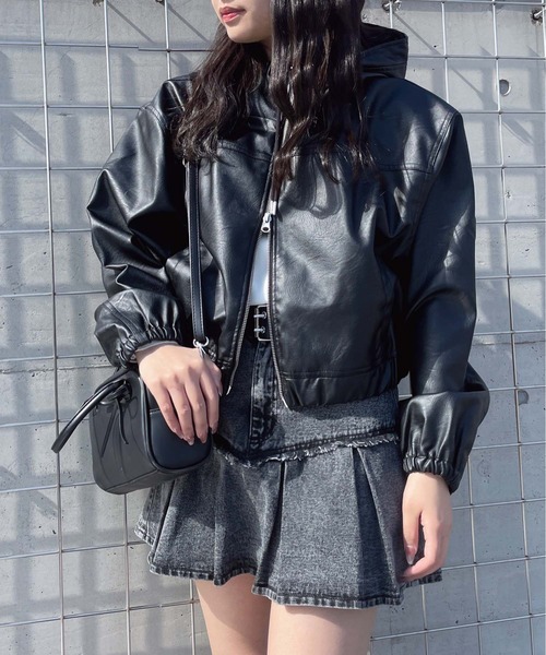 AS KNOW AS plus(アズノゥアズプラス)の「●アソートデザイン フード付きカジュアルブルゾン(デニム・フェイクレザー)(ブルゾン・レディース・ブラウン系その他/ブラック系その他/ブラック系/ブルー系/ベージュ系その他・FREE)」の15枚目の写真