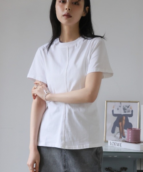Ulysses(ユリシス)の「センターシームデザインTシャツ(Tシャツ/カットソー・レディース・ホワイト/ブラック/グレー・F)」の2枚目の写真