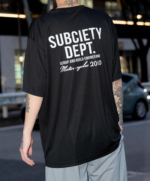 SBCY Sport(エスビーシーワイスポーツ)の「Dry tee S/S-DEPT.-(Tシャツ/カットソー・メンズ・ホワイト/ブラック・LARGE/MEDIUM/SMALL/XX-LARGE/X-LARGE)」の2枚目の写真