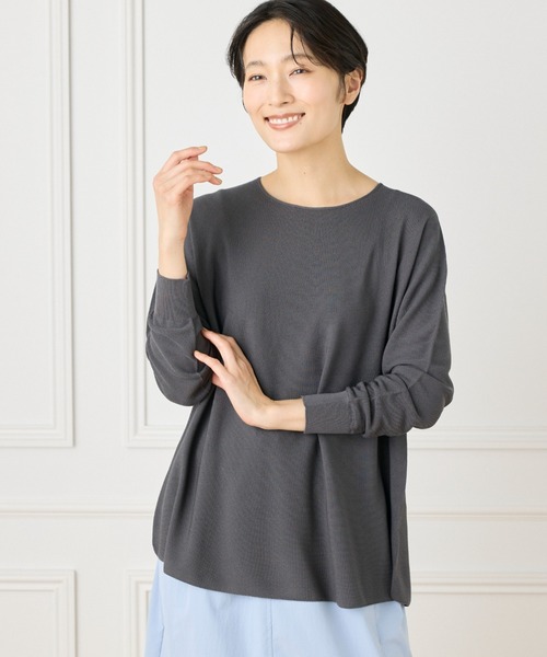 I.T.'S international（イッツインターナショナル）の「ホールガーメント クルーネックニット《Cuoo》（ニット/セーター・レディース・グレー/チャコールグレー/サックスブルー/ピンク/オレンジ/ブラウン系その他・フリー）」の2枚目の写真