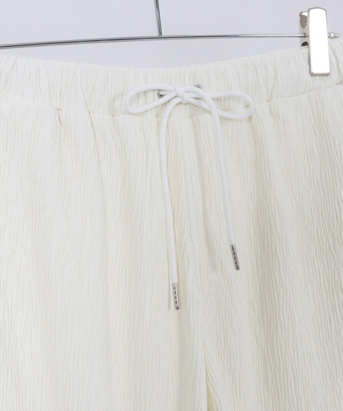 Magine(マージン)の「mp13472-Textured Jacquard Fabric Short Pants ショートパンツ(その他パンツ・メンズ・ブラック/ホワイト/チャコール・44/46/48)」の8枚目の写真