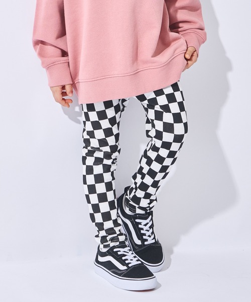 ever closet（エバークローゼット）の「総柄レギンス（レギンス/スパッツ・キッズ・モカ/チャコール/ブルー系その他/グレー系その他2/ネイビー/ホワイト系その他/ブラウン系その他/グレー系その他/ブラウン系その他4/ブラウン系その他6/ブラウン系その他7/オレンジ系1/ブラック系その他/ホワイト/グレー/ブラック系その他2・80ｃｍ/90cm/100cm/110cm/120cm/130cm/140cm/150cm）」の5枚目の写真