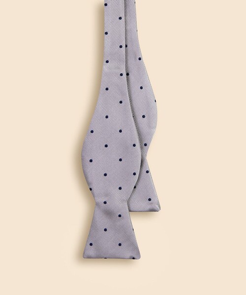 BROOKS BROTHERS(ブルックスブラザーズ)の「シルク ドット レップボウタイ Made in USA(蝶ネクタイ・メンズ・ネイビー/ブラック/グレー・ONE SIZE)」の5枚目の写真