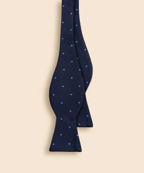 BROOKS BROTHERS(ブルックスブラザーズ)の「シルク ドット レップボウタイ Made in USA(蝶ネクタイ・メンズ・ネイビー/ブラック/グレー・ONE SIZE)」の6枚目の写真