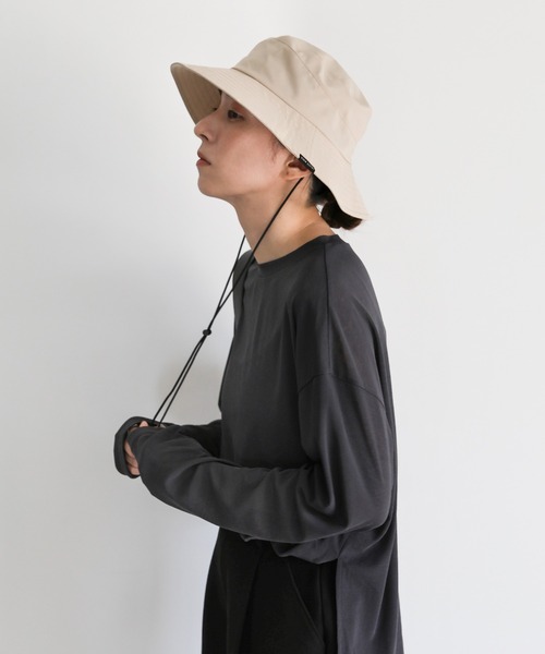 select MOCA(セレクトモカ)の「ストラップ付き撥水2WAYワイドブリムハット(ハット・レディース・ベージュ/カーキ/ブラック・FREE)」の19枚目の写真