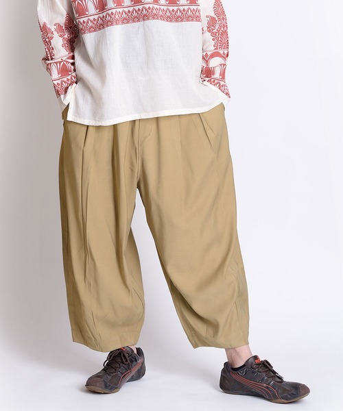 MARAI(マーライ)の「テーパードチノパンツ サルエルパンツ ゆったり(チノパンツ・レディース・ブラック/カーキ/ピンク/グレー/ベージュ・FREE)」の3枚目の写真