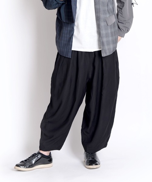 MARAI(マーライ)の「テーパードチノパンツ サルエルパンツ ゆったり(チノパンツ・レディース・ブラック/カーキ/ピンク/グレー/ベージュ・FREE)」の17枚目の写真