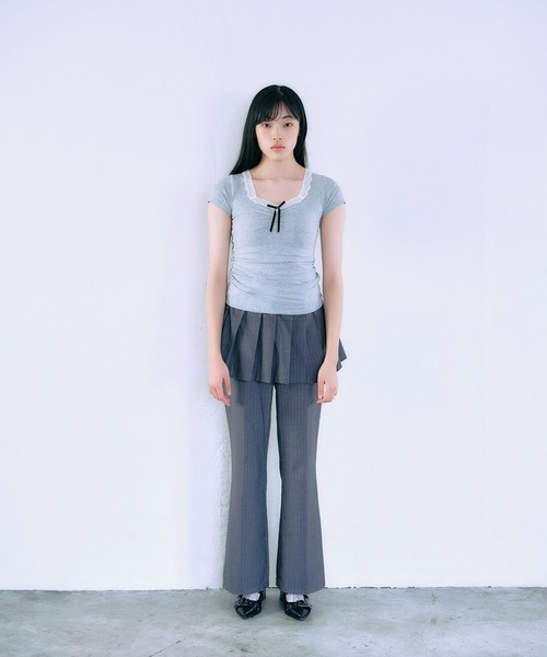 FCMM（エフシーエムエム）の「【日本限定】SHIRRING S/S TEE / シャーリングショートスリーブT（Tシャツ/カットソー・レディース・グレー/ブラック・SMALL/MEDIUM）」の9枚目の写真