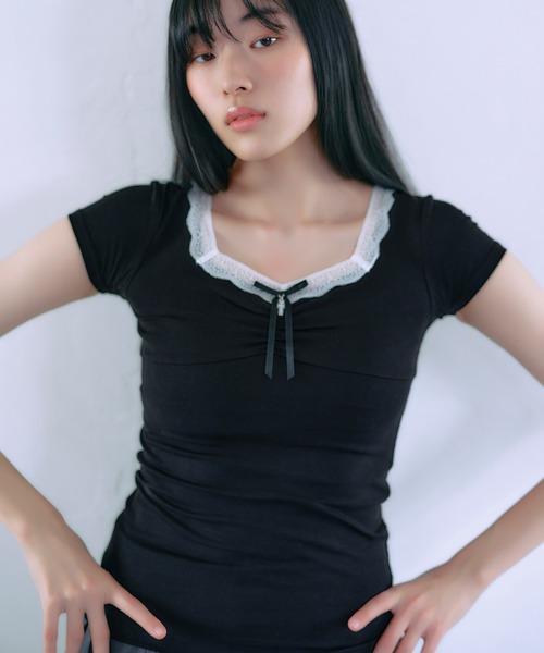 FCMM（エフシーエムエム）の「【日本限定】SHIRRING S/S TEE / シャーリングショートスリーブT（Tシャツ/カットソー・レディース・グレー/ブラック・SMALL/MEDIUM）」の6枚目の写真