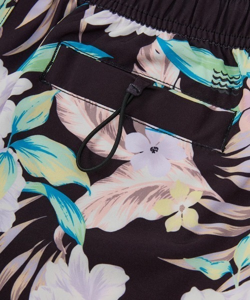 BILLABONG GIRL(ビラボンガール)の「BILLABONG レディース SHADOW TROPIC SHORT BOARDSHORTS ボードショーツ 【2025年春夏モデル】/ビラボンウエストゴムUVケア花柄サーフトランクス・ボードショーツ(水着)(水着・レディース・ブルー/マルチ・MEDIUM/LARGE/SMALL)」の15枚目の写真