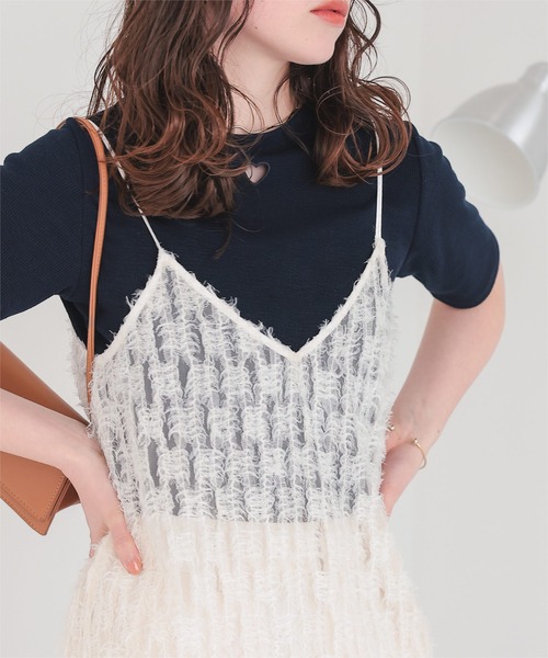 titivate(ティティベイト)の「ハートカット刺繍前後2wayハーフスリーブTシャツ(Tシャツ/カットソー・レディース・ブラック/ホワイト/ダークネイビー/レッド/アイボリー・M/S/L)」の19枚目の写真