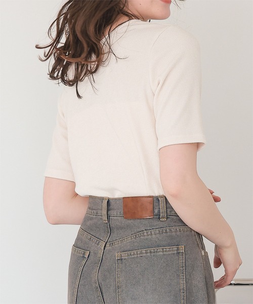 titivate(ティティベイト)の「ハートカット刺繍前後2wayハーフスリーブTシャツ(Tシャツ/カットソー・レディース・ブラック/ホワイト/ダークネイビー/レッド/アイボリー・M/S/L)」の12枚目の写真