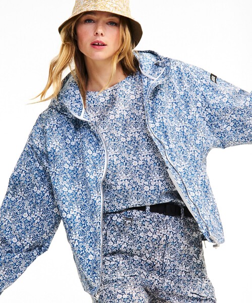 AIGLE（エーグル）の「撥水リバティプリントフーデッドジャケット（ナイロンジャケット・レディース・ブルー/ベージュ・34/38/36/40）」の11枚目の写真
