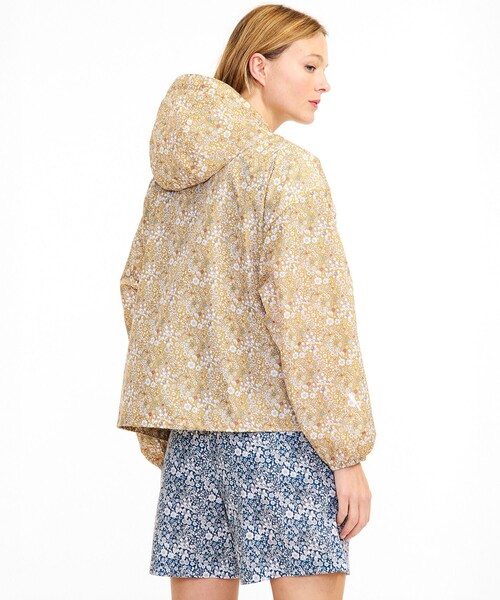 AIGLE（エーグル）の「撥水リバティプリントフーデッドジャケット（ナイロンジャケット・レディース・ブルー/ベージュ・34/38/36/40）」の20枚目の写真