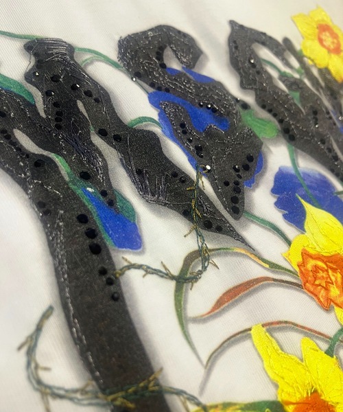 MSGM(エムエスジーエム)の「MSGM グラフィックFLOWER 刺繍ロゴTシャツ(Tシャツ/カットソー・レディース・ホワイト・S)」の9枚目の写真