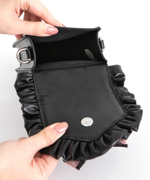 DearMyLove(ディアマイラブ)の「【Yes!プリキュア5Go!Go!×DML】フリルスマホショルダーバッグ(ショルダーバッグ・レディース・ブラック/ベビーピンク・FREE)」の13枚目の写真