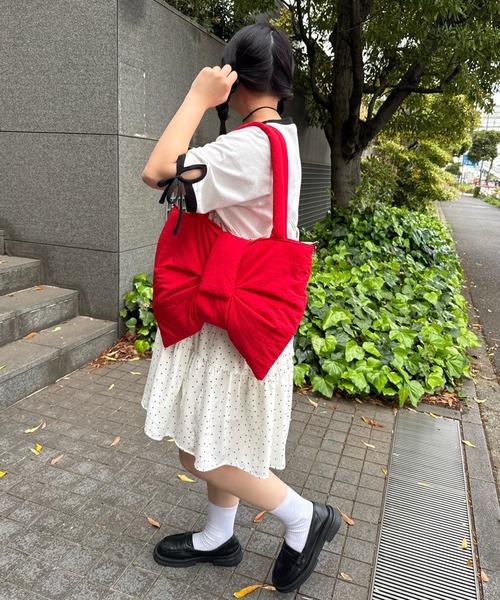 kutir（クティール）の「kutirlune／2way ビッグリボンバッグ（ショルダーバッグ・レディース・イエロー/ブラック/レッド・FREE）」の13枚目の写真