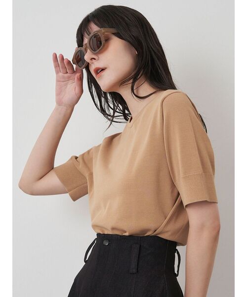 ELENDEEK(エレンディーク)の「ハイツイストハーフスリーブニット(ニット/セーター・レディース・ベージュ/ブラック/ブルー・FREE)」の5枚目の写真