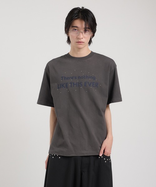 Perushu（ペルーシュ）の「アソートグラフィックユーズドTシャツ（Tシャツ/カットソー・メンズ・ブラック/オフホワイト/ブルー/チャコールグレー/スモークグレー/ピンク/ライトグレー/ワインレッド/ブラック系/ダークグレー・MEDIUM/LARGE）」の6枚目の写真
