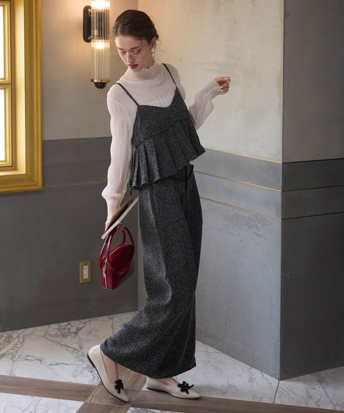 BONLECILL noir（ボンルシールノワール）の「【BONLECILL noir】＜セットアップ対応＞ツイードプリーツビスチェキャミソール（キャミソール・レディース・アイボリー/ブラック/グレー・FREE）」の4枚目の写真