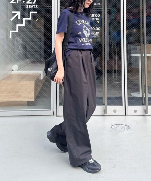 fredy emue（フレディエミュ）の「LemonコンパクトグラフィックTシャツ（Tシャツ/カットソー・レディース・ブラウン/ネイビー/オフホワイト・38）」の6枚目の写真