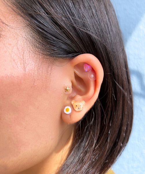 gargle(ガーグル)の「gargle ガーグル:耳つぼジュエリー 耳つぼシール 耳ツボ-2(イヤリング・レディース・ゴールド・FREE)」の2枚目の写真