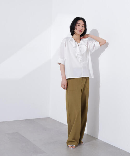 N.(N. Natural Beauty Basic)(エヌエヌナチュラルビューティーベーシック)の「ラッフルリボンブラウス(シャツ/ブラウス・レディース・オフホワイト/ブルー/イエロー・MEDIUM)」の6枚目の写真