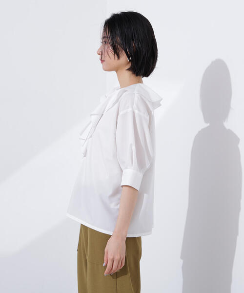 N.(N. Natural Beauty Basic)(エヌエヌナチュラルビューティーベーシック)の「ラッフルリボンブラウス(シャツ/ブラウス・レディース・オフホワイト/ブルー/イエロー・MEDIUM)」の9枚目の写真