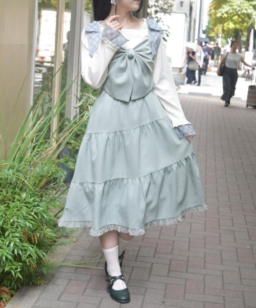 axes femme(アクシーズファム)の「ビッグリボンティアードワンピース(ワンピース・レディース・ブルー/ブラック/ホワイト/インディゴブルー/ミント/ワイン・FREE)」の4枚目の写真